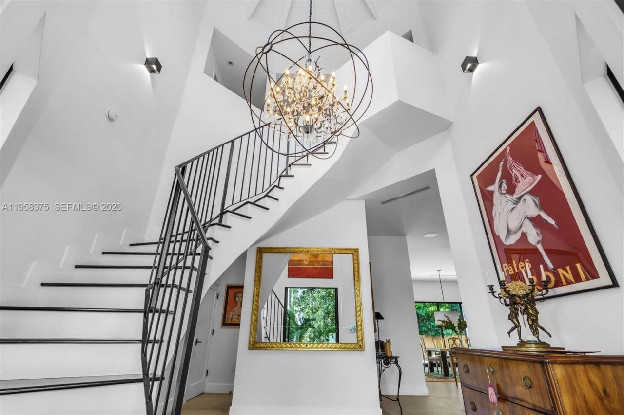 420 Palmwood Ln, Key Biscayne, FL 33149 Photo