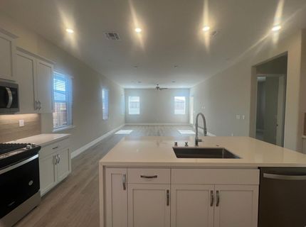 9017 Elliott Springs Dr, Elk Grove, CA 95624 Photo