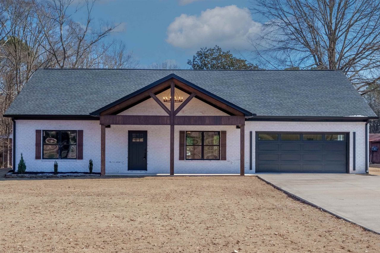 350 Betsy Ross Ln, Florence, AL 00000 Main Photo