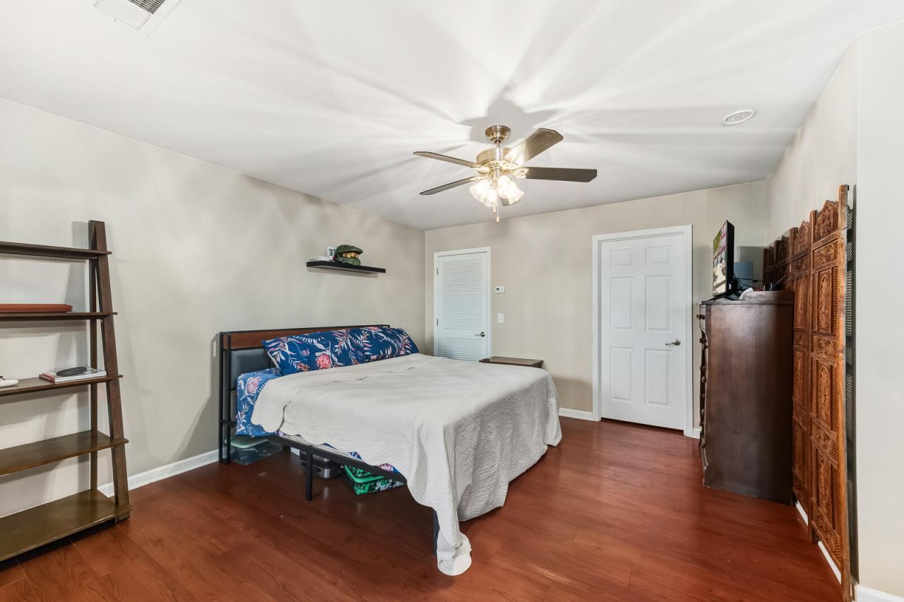 9038 Parlor Drive Photo 16