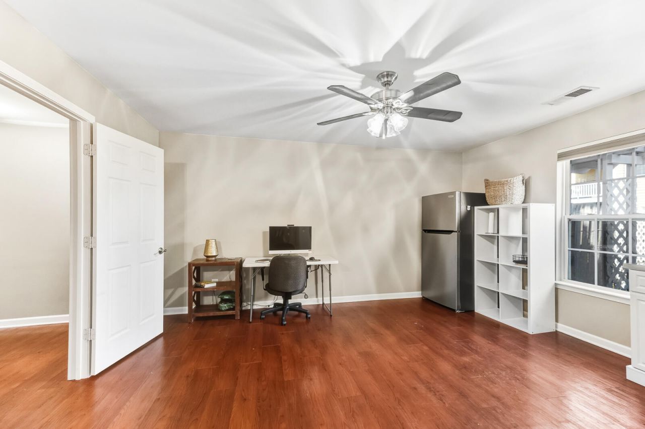 9038 Parlor Drive Photo 18