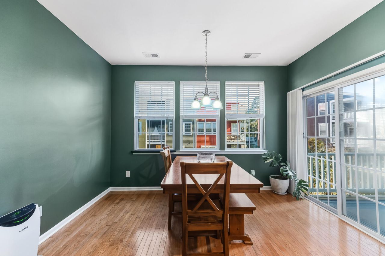 9038 Parlor Drive Photo 6