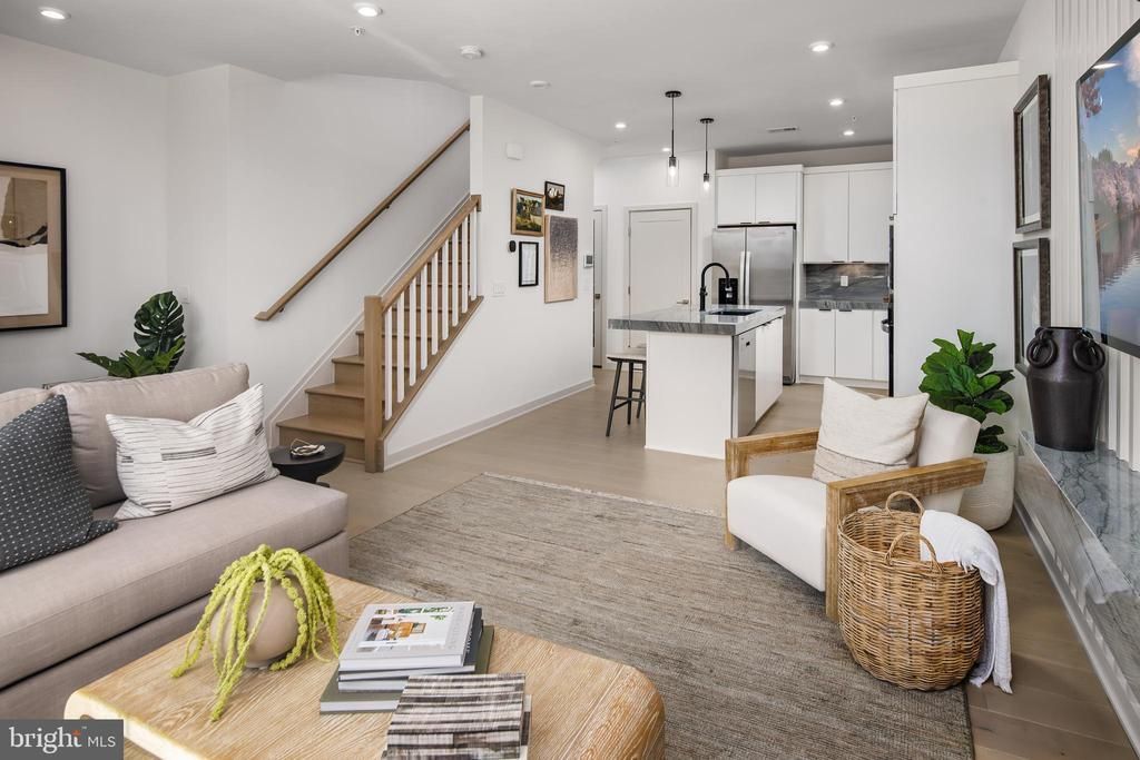 22103 Midmoore Drive, Ashburn, VA 20148 Main Photo