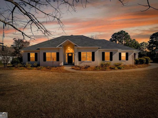 332 Edge Water Drive, Brunswick, GA 31525