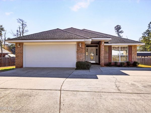 108236 Kapalama Drive, Diamondhead, MS 39525