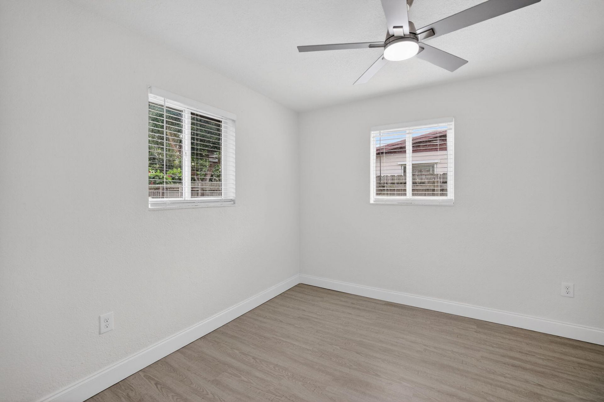 631 N 70th Avenue, Hollywood, FL 33024 Photo