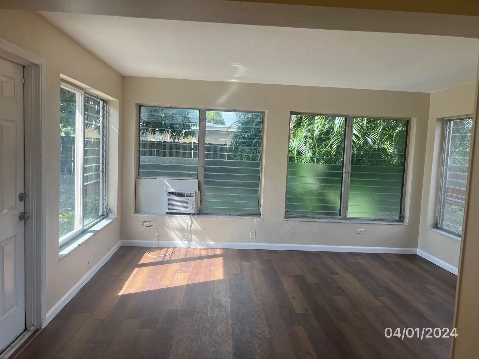 1055 Wyoming Avenue, Fort Lauderdale, FL 33312 Photo