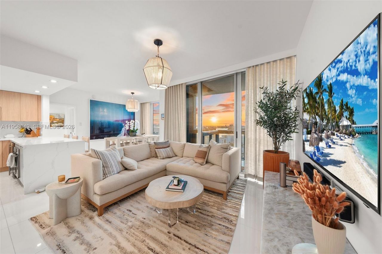 6899 Collins Ave, Unit 1810, Miami Beach, FL 33141 Photo
