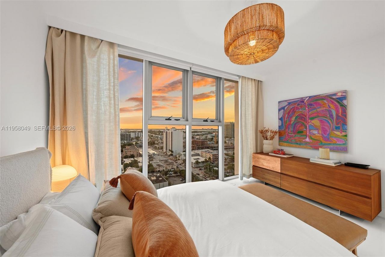 6899 Collins Ave, Unit 1810, Miami Beach, FL 33141 Photo
