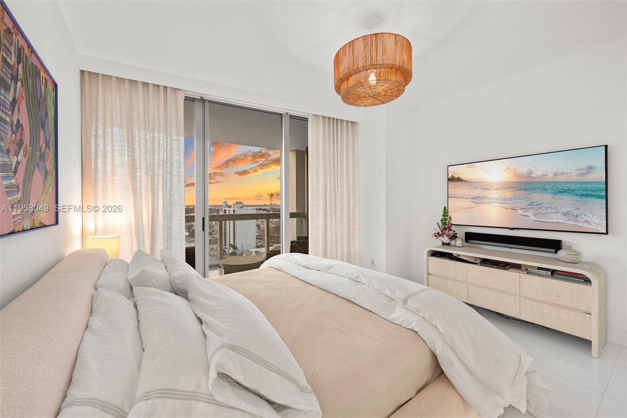 6899 Collins Ave , Unit 1810, Miami Beach, FL 33141 Photo
