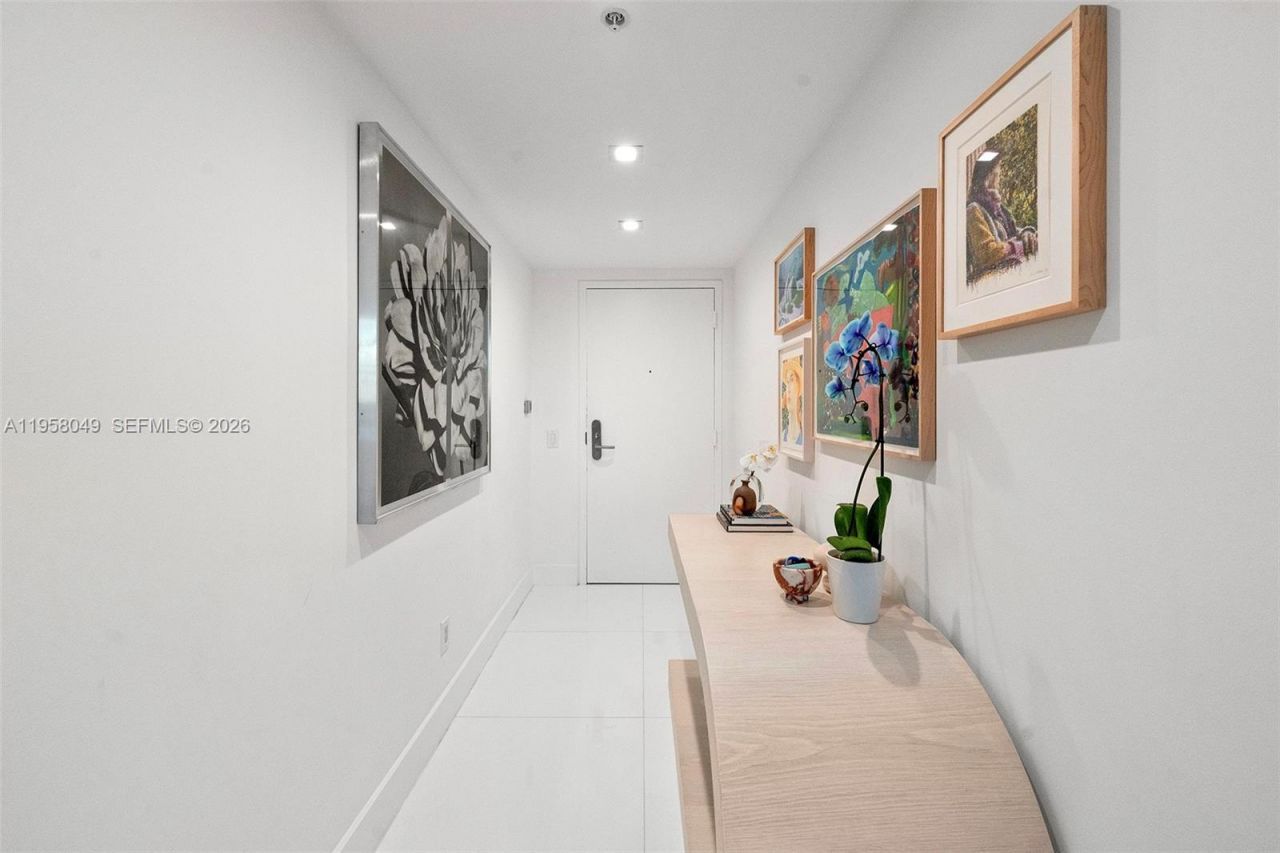 6899 Collins Ave, Unit 1810, Miami Beach, FL 33141 Photo