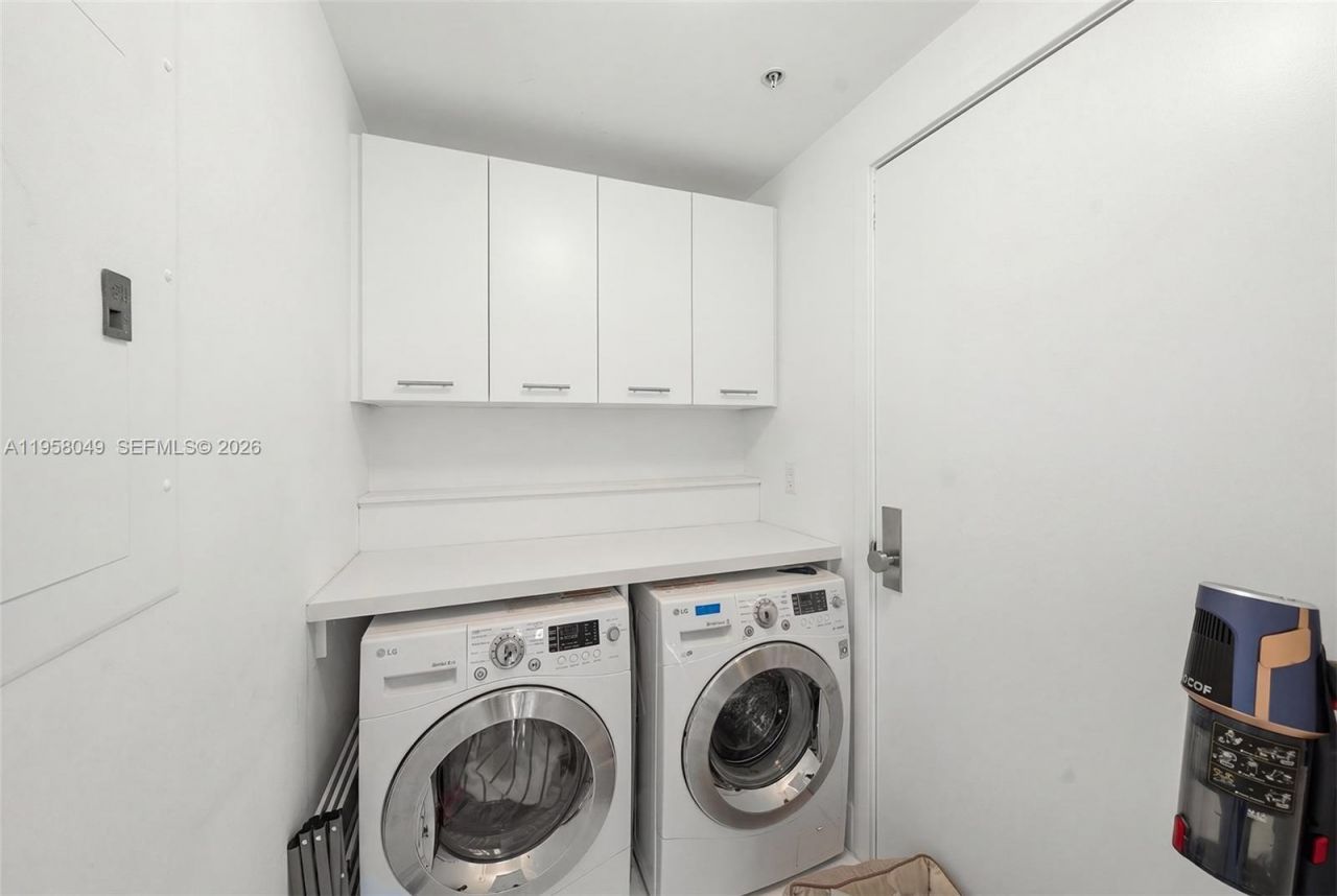 6899 Collins Ave, Unit 1810, Miami Beach, FL 33141 Photo