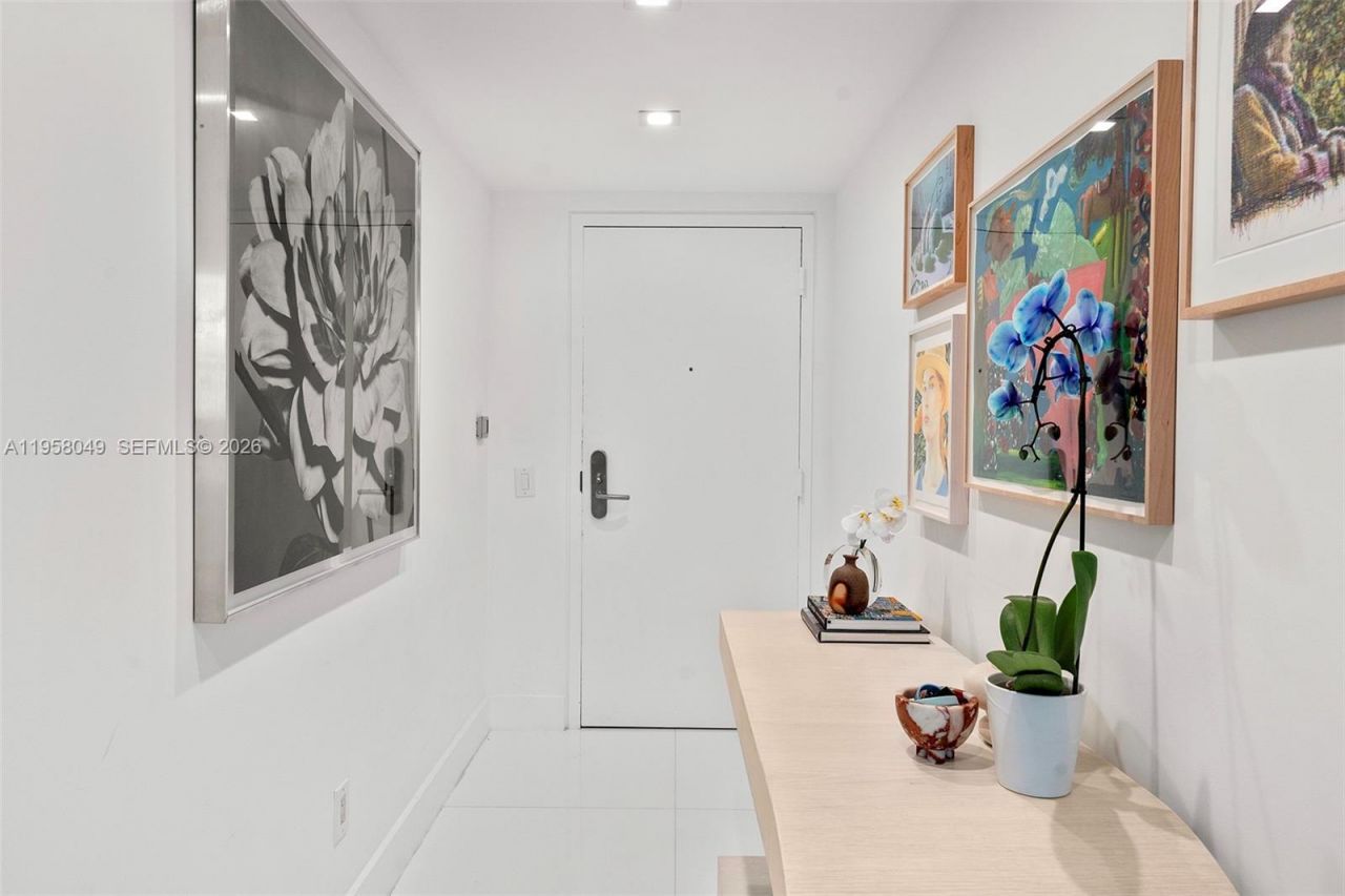 6899 Collins Ave , Unit 1810, Miami Beach, FL 33141 Photo