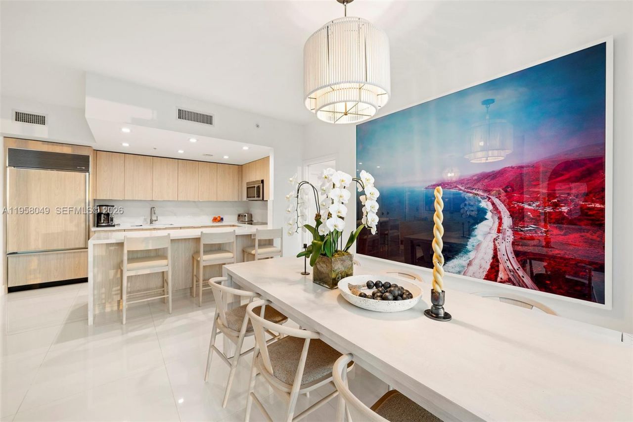 6899 Collins Ave, Unit 1810, Miami Beach, FL 33141 Photo