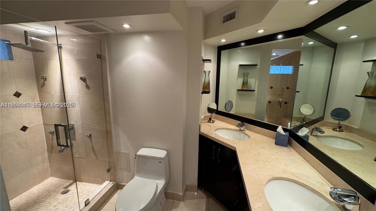 18181 NE 31st Ct , Unit 1009, Aventura, FL 33160 Photo