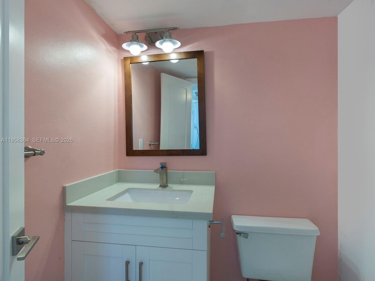 90 Edgewater Dr, Unit 1206, Coral Gables, FL 33133 Photo