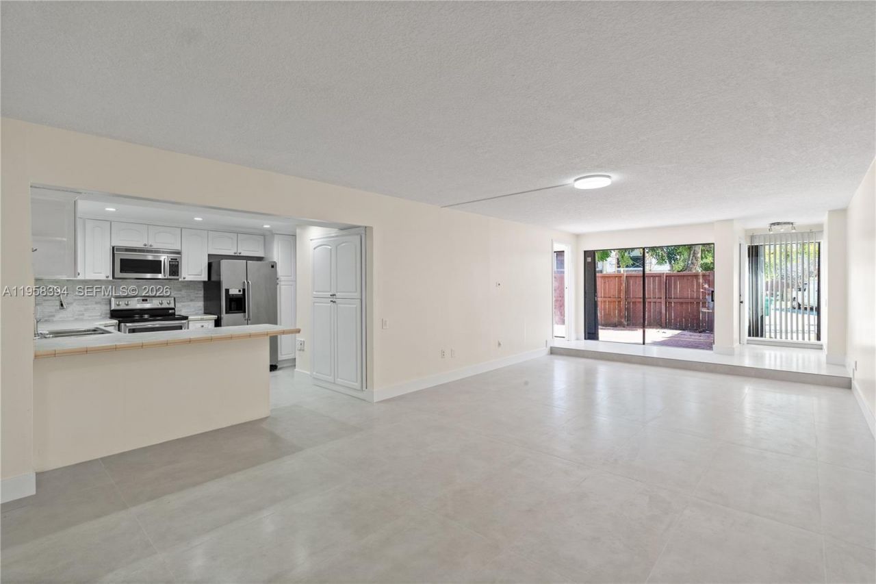 6907 SW 115 Pl , Unit D40, Miami, FL 33173 Photo