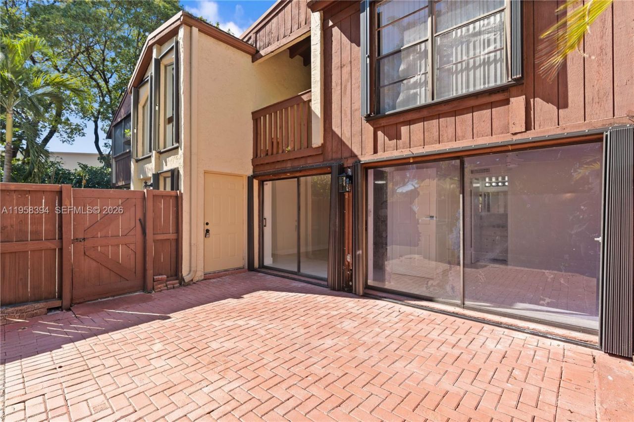 6907 SW 115 Pl , Unit D40, Miami, FL 33173 Photo