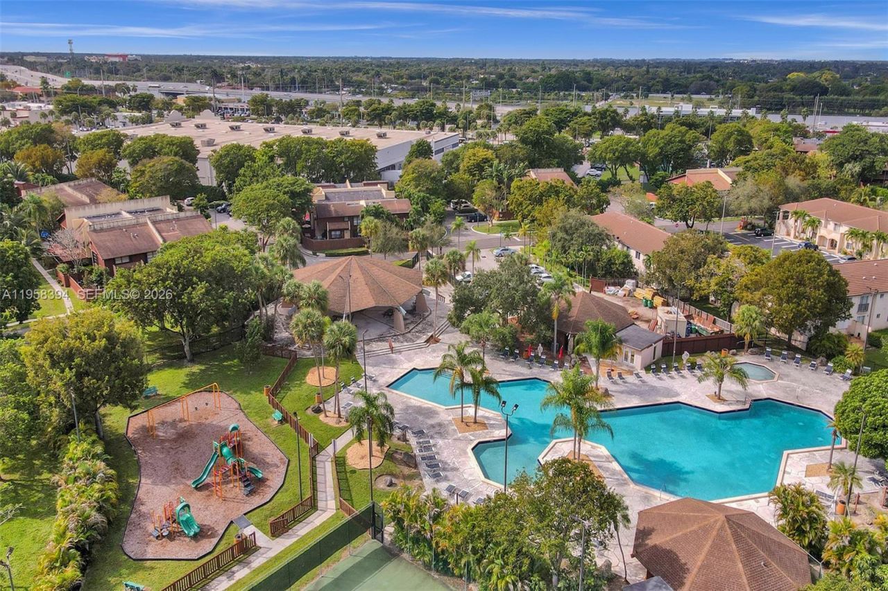 6907 SW 115 Pl , Unit D40, Miami, FL 33173 Photo