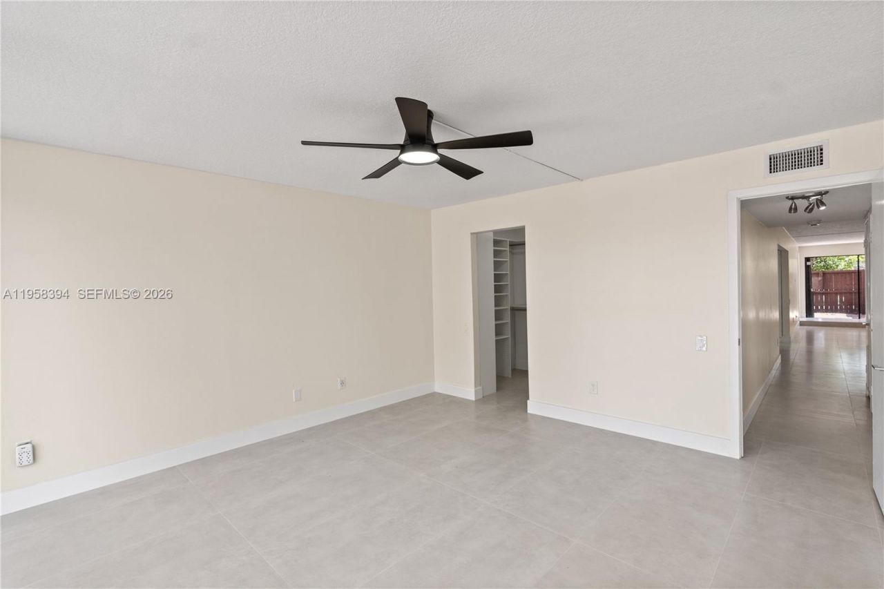 6907 SW 115 Pl , Unit D40, Miami, FL 33173 Photo