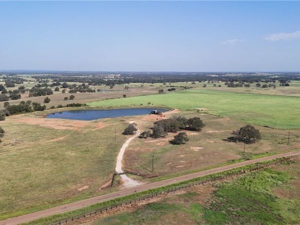 2039 County Road 326, Giddings, TX 78942