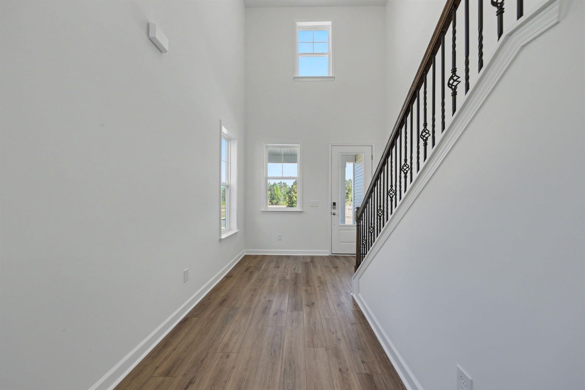 3204 Visionary Dr. Photo 4