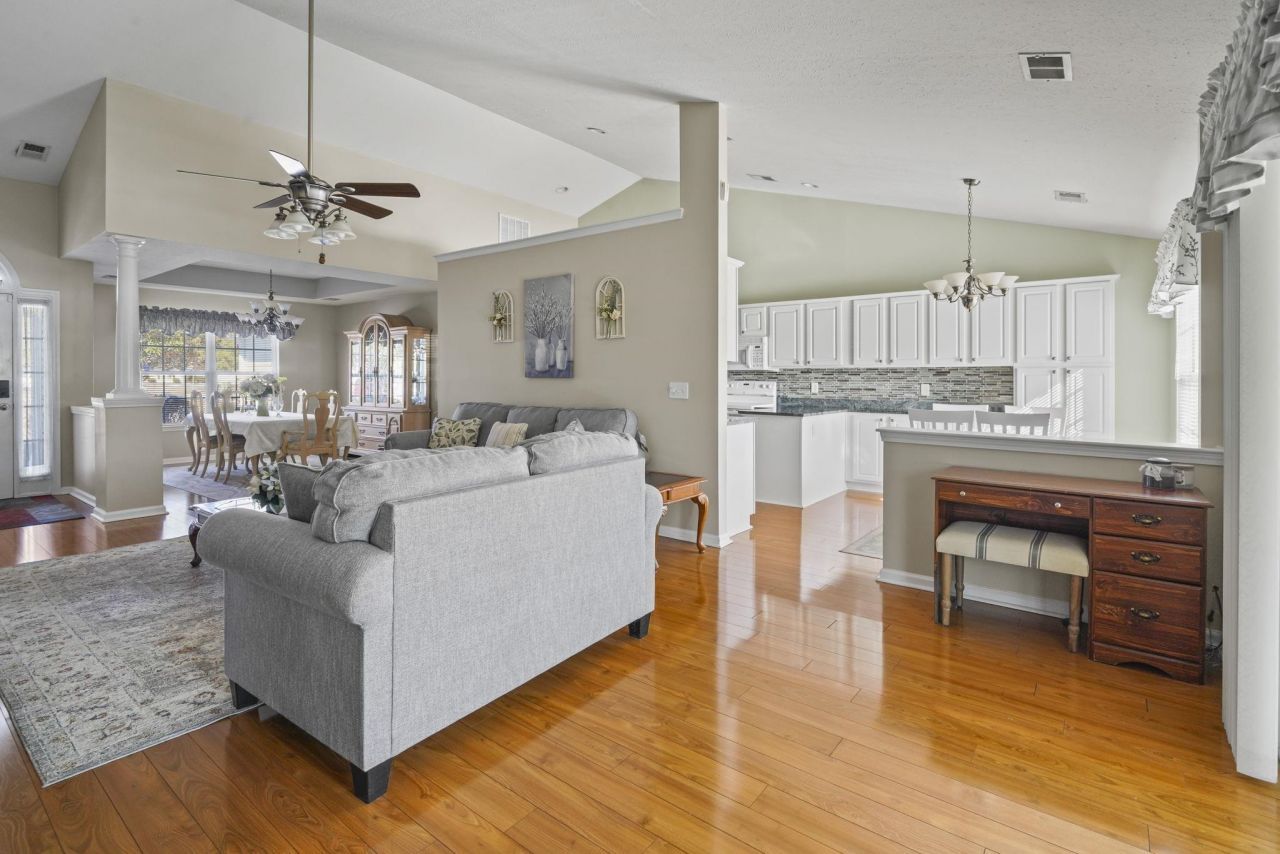 4367 Heartwood Ln. Photo 17