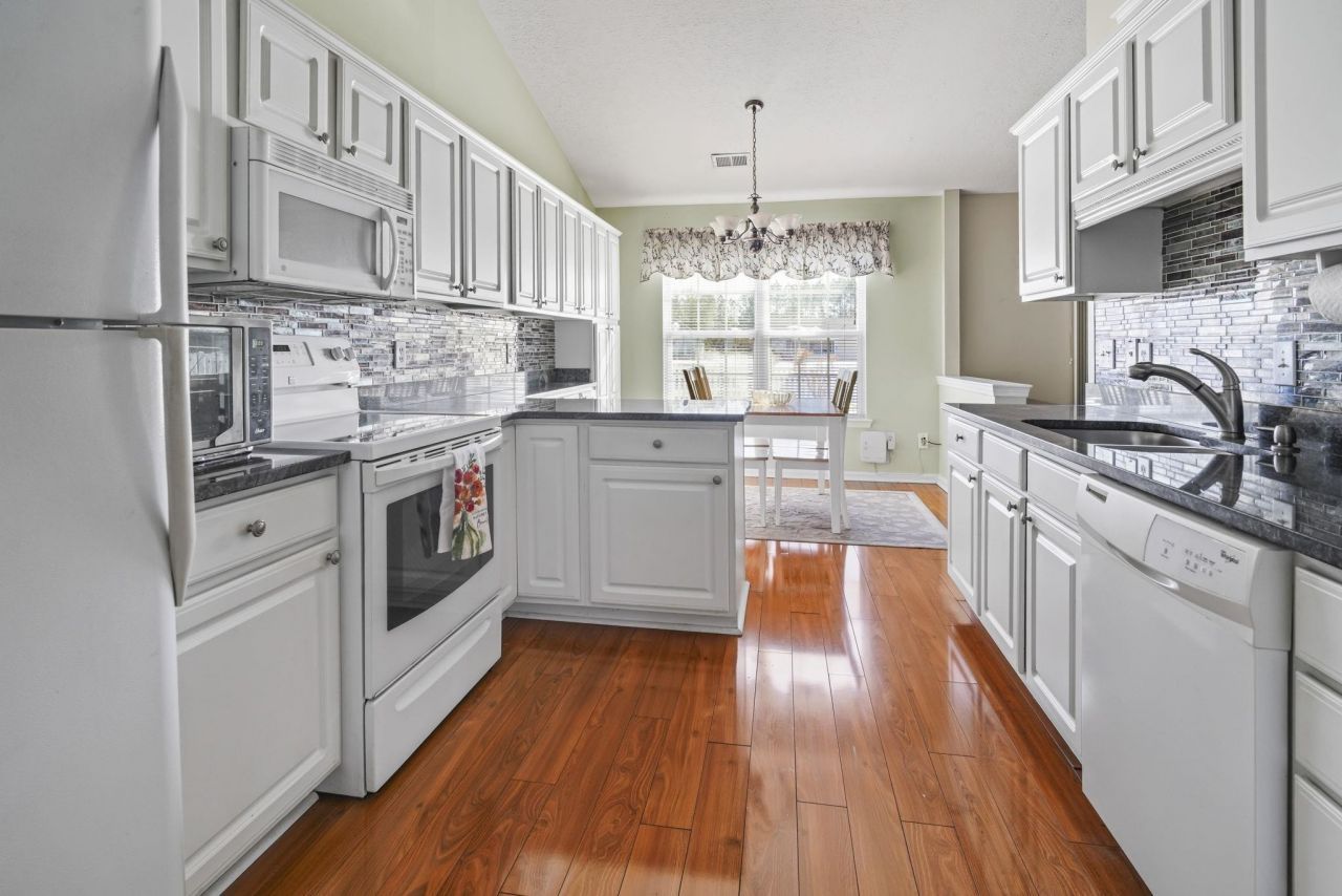 4367 Heartwood Ln. Photo 24