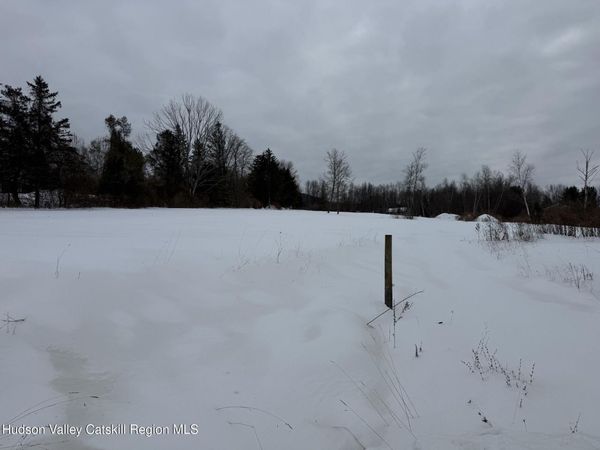 8 Yellow City Road, Amenia, NY 12501