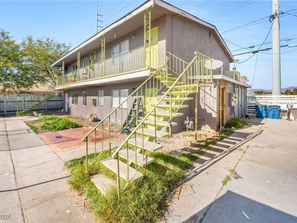 5104 Pebble Beach Boulevard, Las Vegas, NV 89108