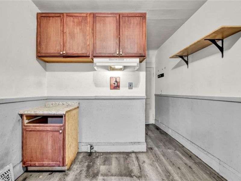 445 E 109th Street, Cleveland, OH 44108 Photo 21