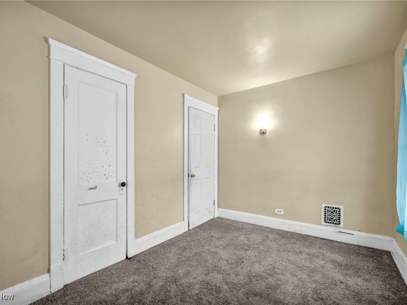 445 E 109th Street, Cleveland, OH 44108 Photo 24