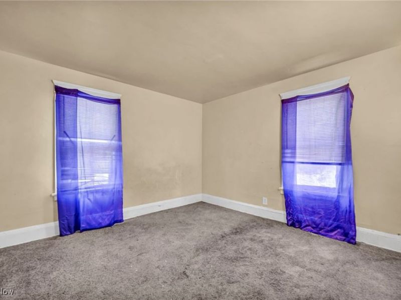 445 E 109th Street, Cleveland, OH 44108 Photo 28