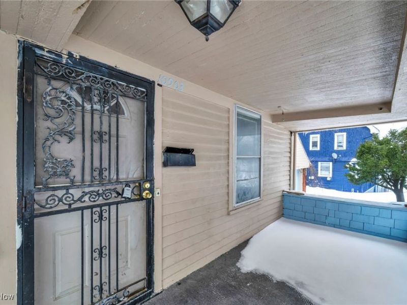 445 E 109th Street, Cleveland, OH 44108 Photo 3