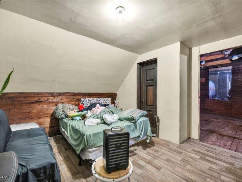 445 E 109th Street, Cleveland, OH 44108 Photo 37