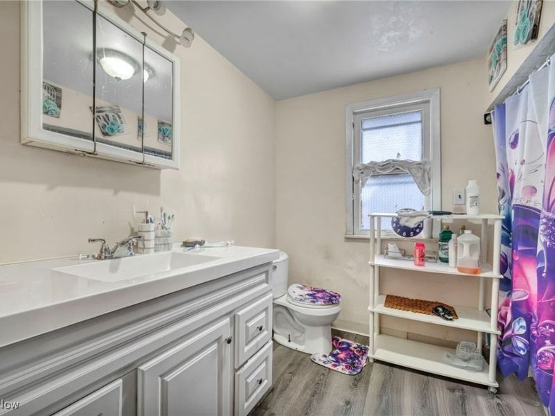 445 E 109th Street, Cleveland, OH 44108 Photo 40