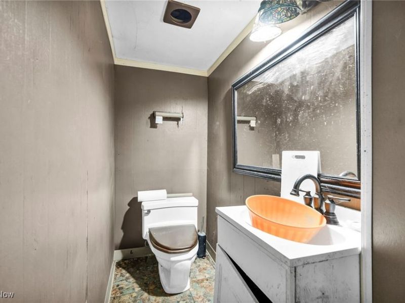 445 E 109th Street, Cleveland, OH 44108 Photo 41