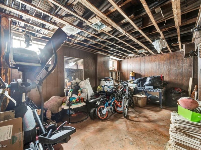 445 E 109th Street, Cleveland, OH 44108 Photo 43