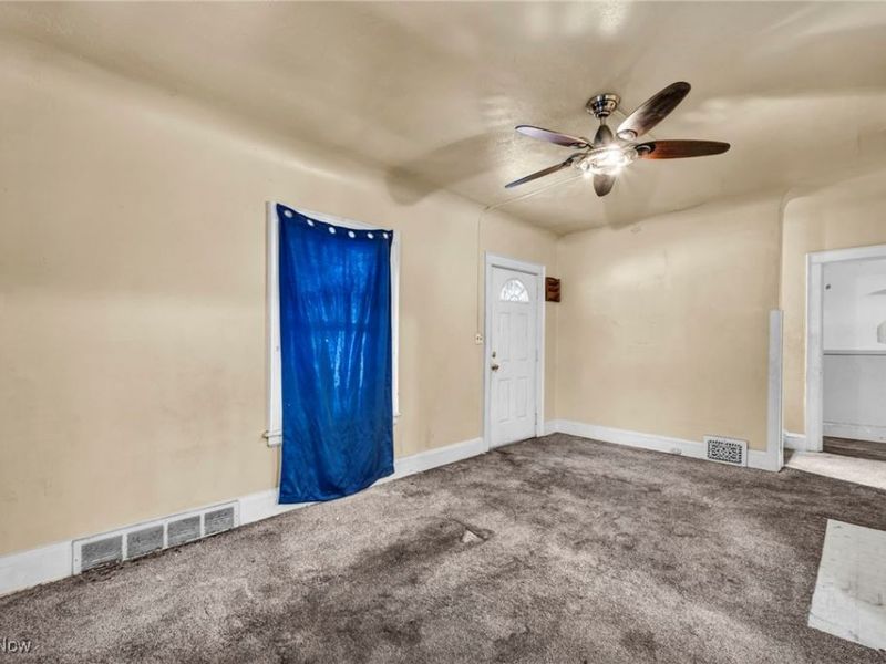 445 E 109th Street, Cleveland, OH 44108 Photo 7