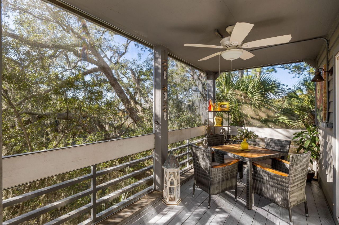 2413 Racquet Club Drive Photo 18