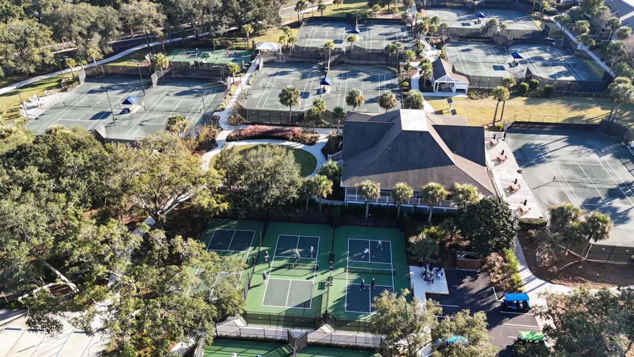 2413 Racquet Club Drive Photo 27