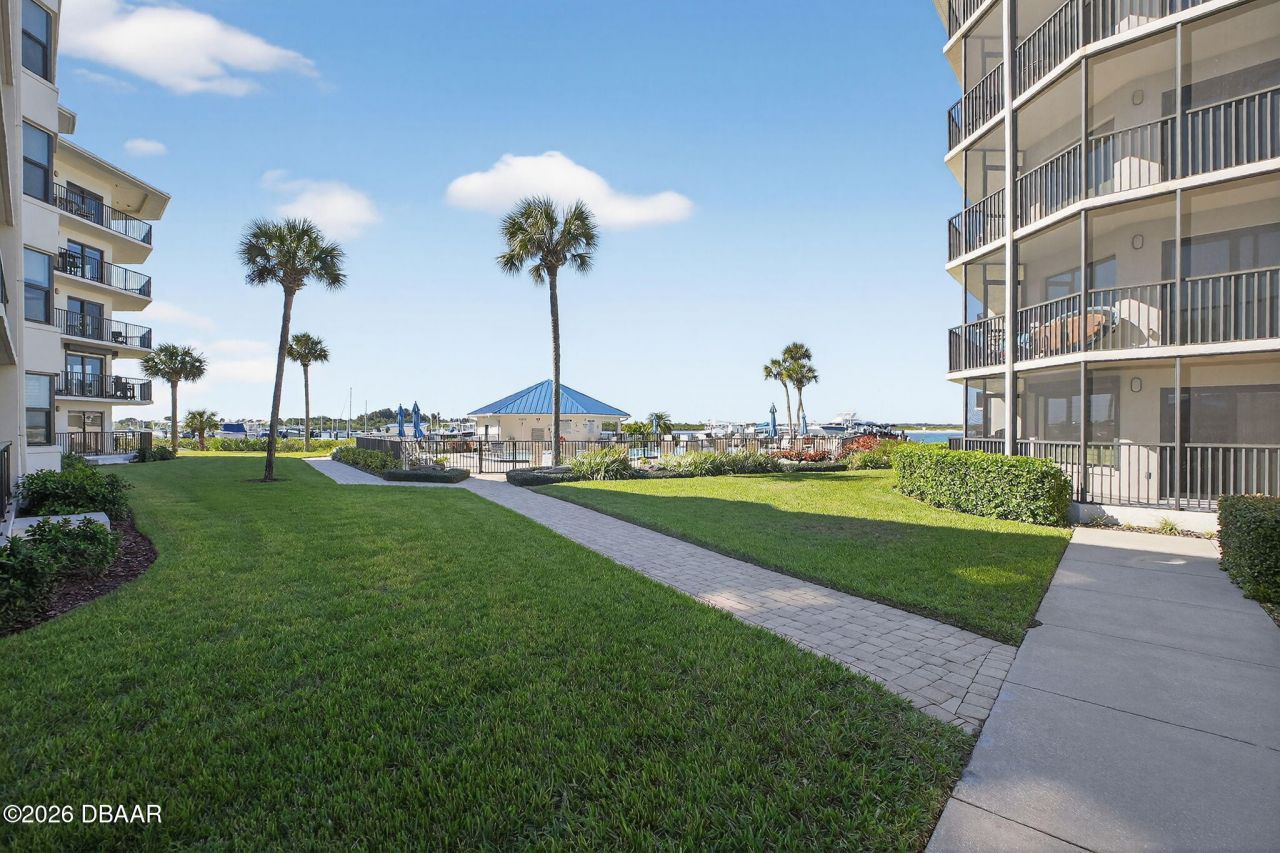 2700 N Peninsula Avenue, New Smyrna Beach, FL 32169 Photo