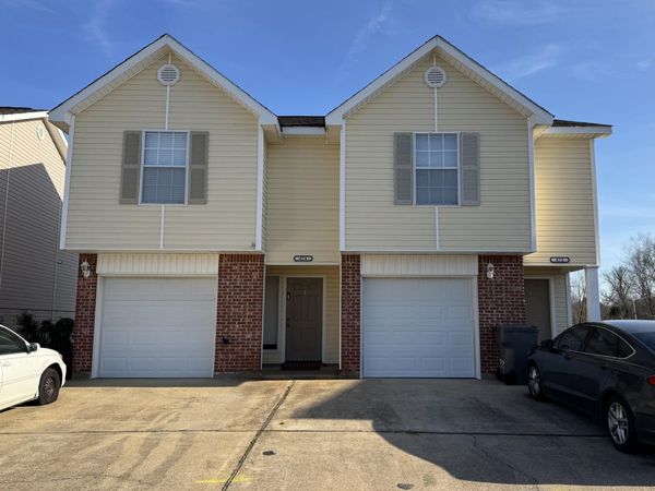 472/474 Kirkcauldy Dr, Starkville, MS 39759