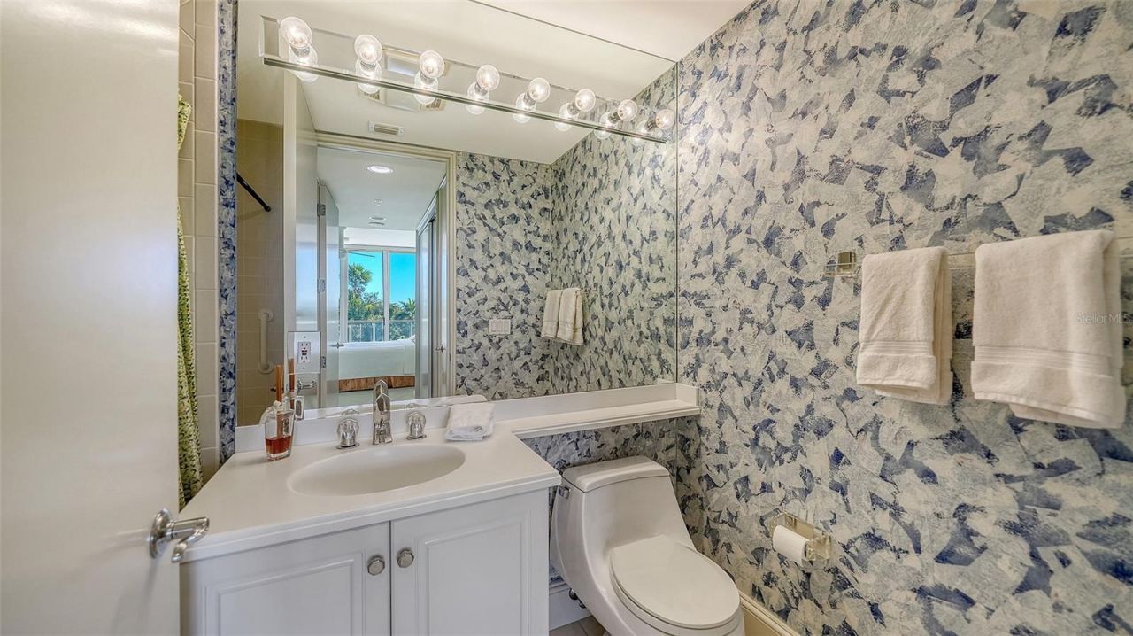 3030 Grand Bay Boulevard, Unit 323, Longboat Key, FL 34228 Photo