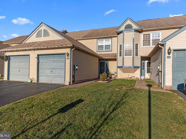 7 LAUREL COURT, HAMILTON, NJ 08690