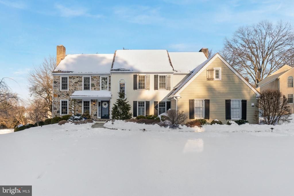 825 Springbank Lane, Wayne, PA 19087 Main Photo