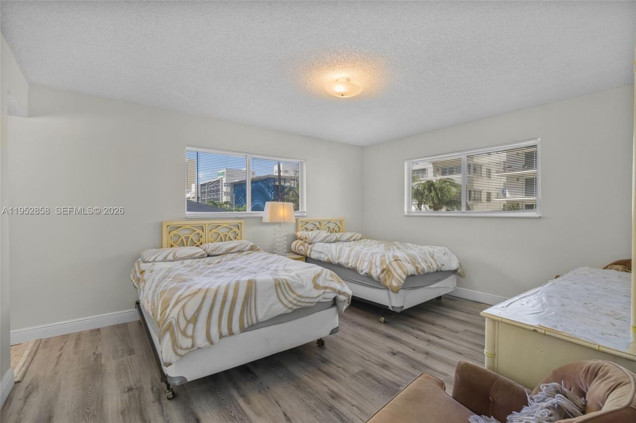 4141 Collins Ave, Unit 201, Miami Beach, FL 33140 Photo