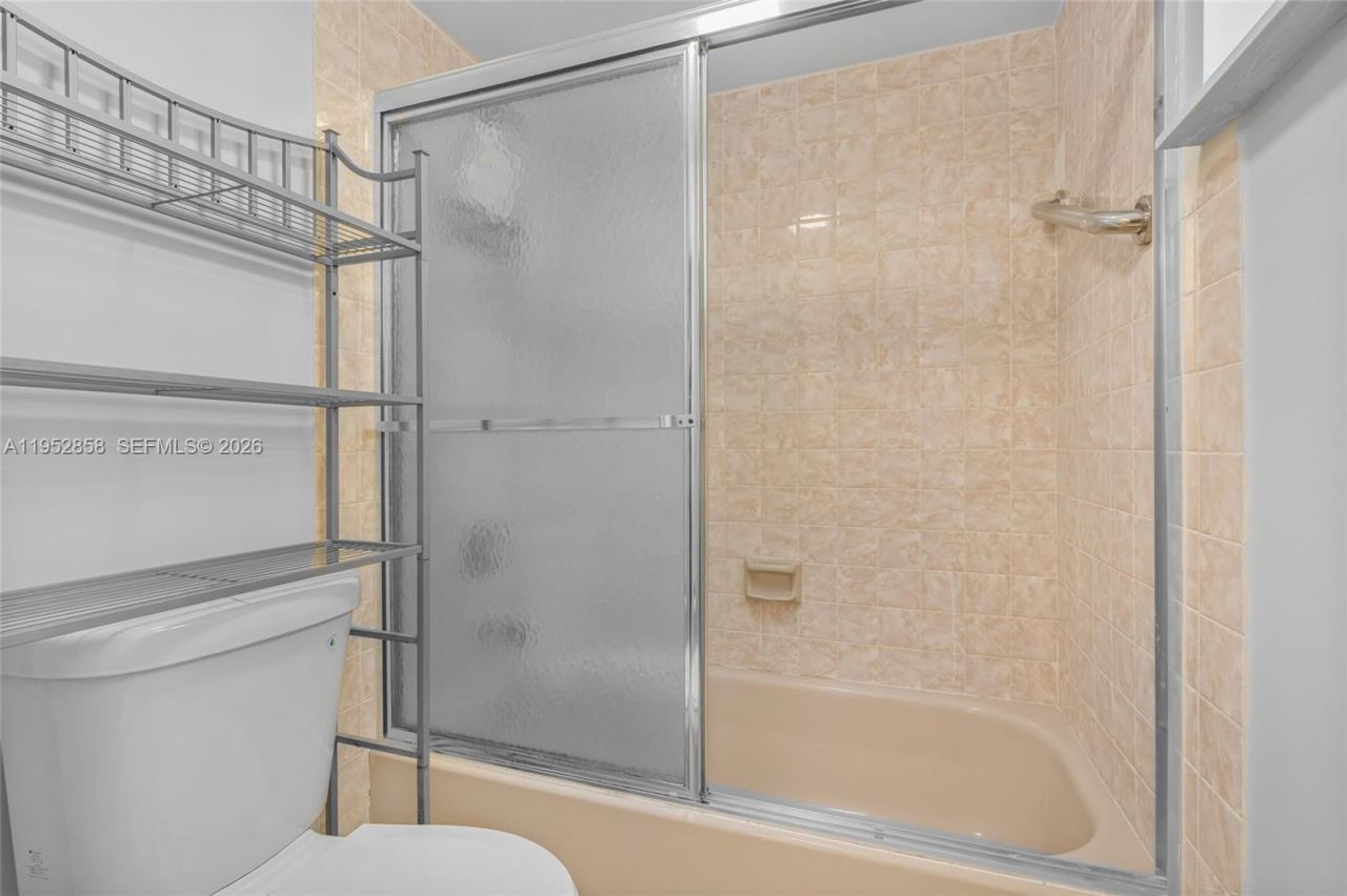 4141 Collins Ave, Unit 201, Miami Beach, FL 33140 Photo