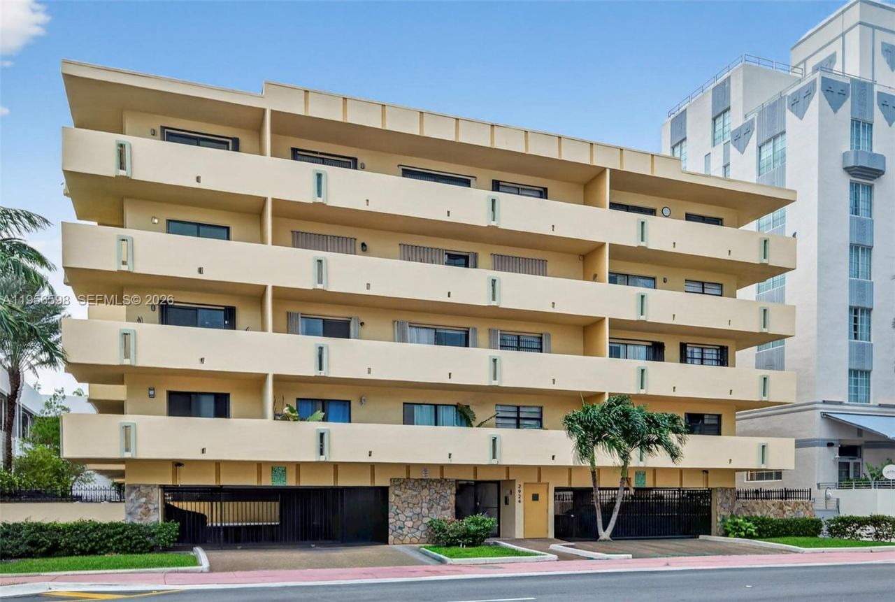 2924 Collins Avenue , Unit 501, Miami Beach, FL 33140 Photo