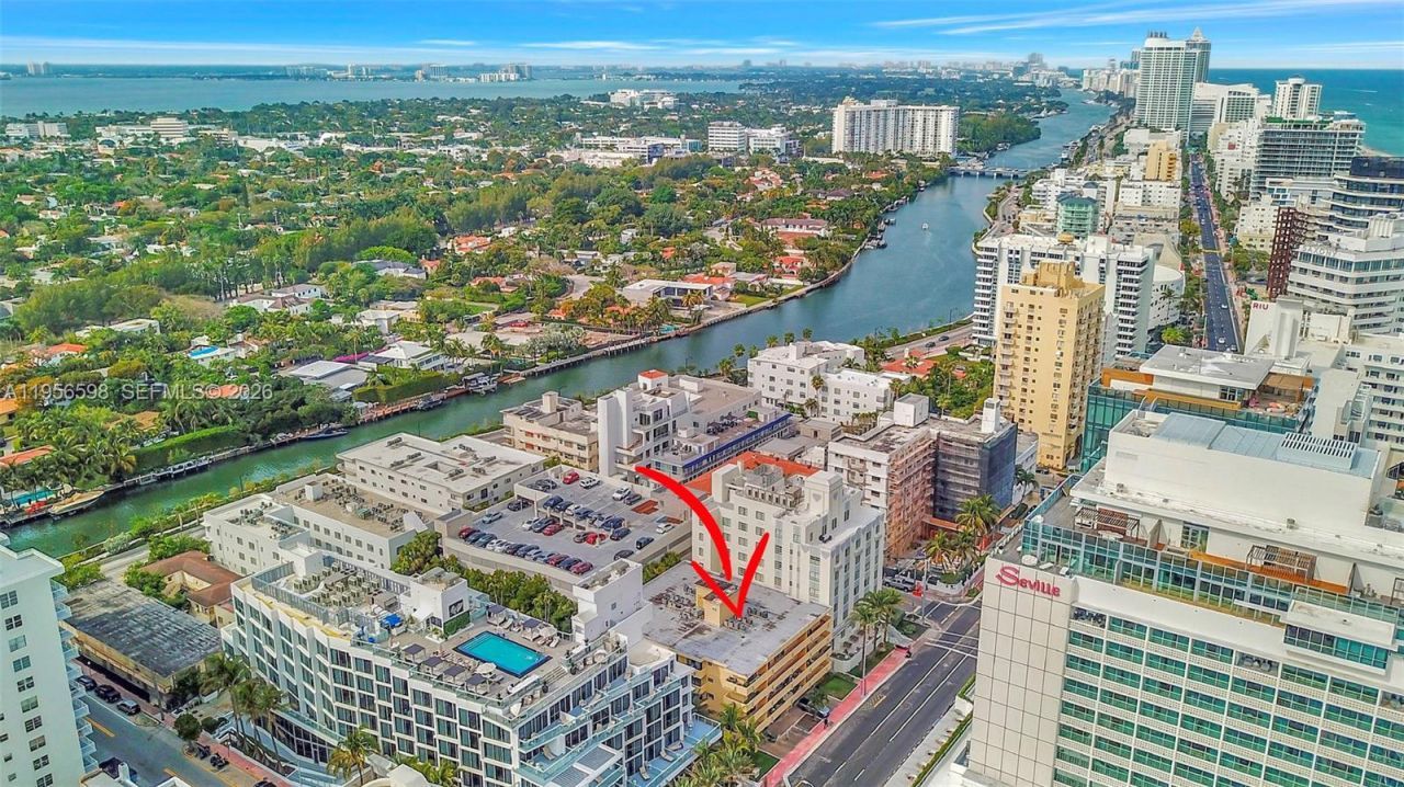 2924 Collins Avenue , Unit 501, Miami Beach, FL 33140 Photo